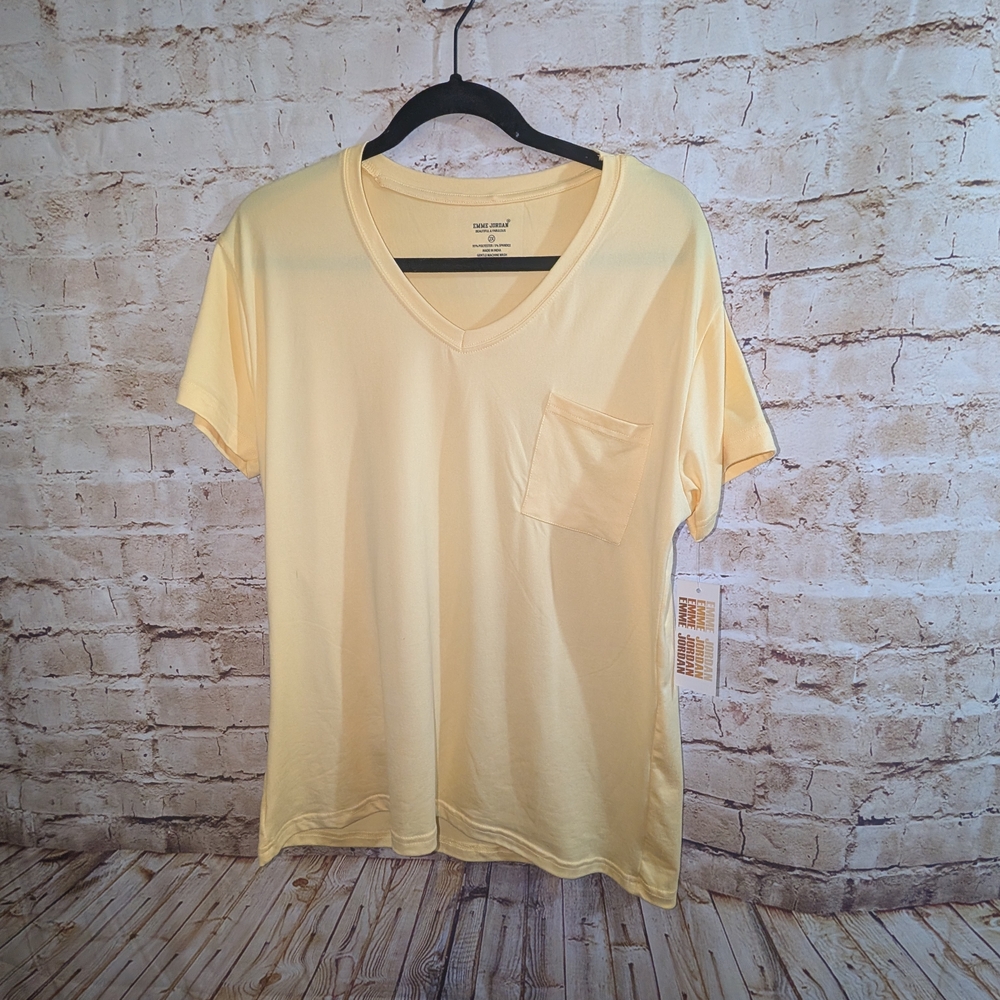 ~Yellow V Neck T Shirt Emme Jordan 2X NWT